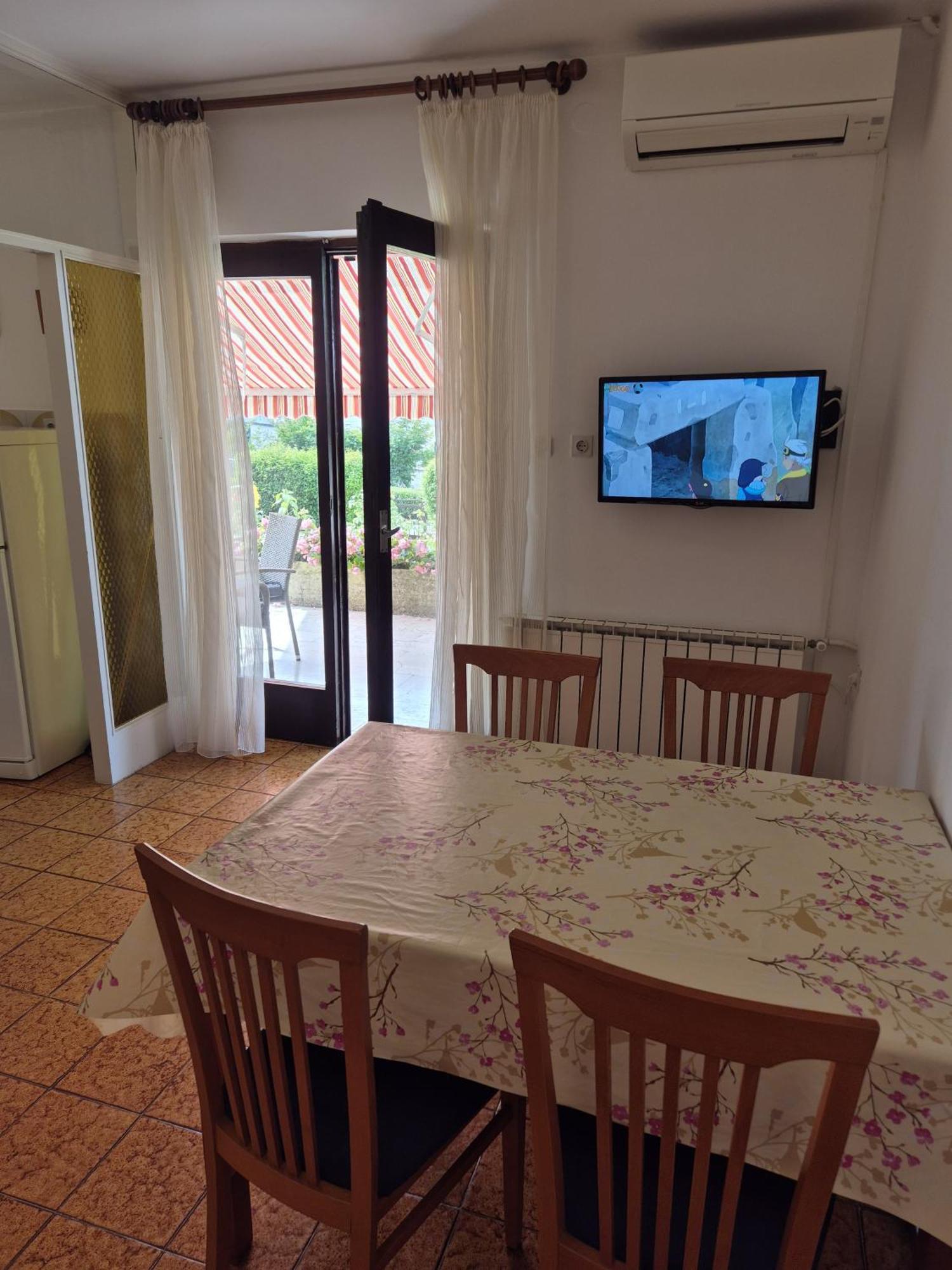 Apartment Krebel - Location 4minute Walk Beach, Strand, *